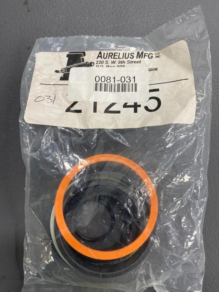 ASV OEM 0081-031 Seal Kit for 2.5″ Cylinder Boom for PT50/PT60/RC50/RC60