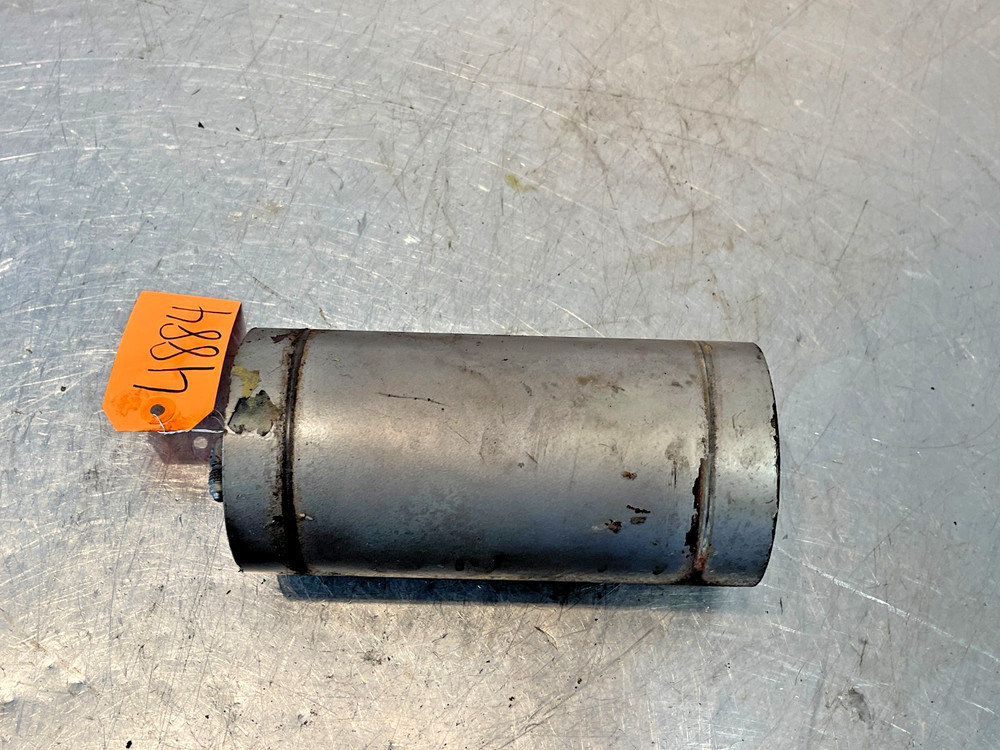 1979 Massey Ferguson 2775 Tractor Hydraulic Accumulator