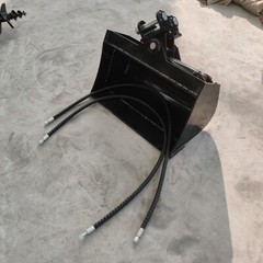 600mm Tilting Bucket Attachment for TYPHON Mini Excavators Mini Excavator Bucket
