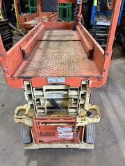 2013 JLG 1932RS EXTENDING NON MARKING TIRE SCISSOR LIFT ON BOARD ELECTRIC