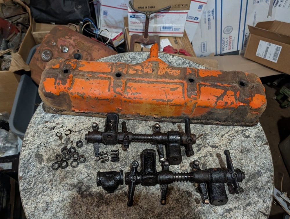 Case DC Tractor engine Valve Cover Rocker Arm Assembly Ji Case Parts
