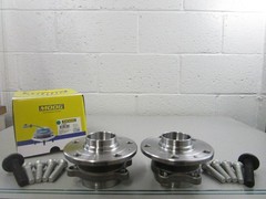 MOOG NEW Front Wheel Bearing Hub Assy 513253 NOS Part (LOT OF 2) 0810