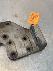 1979 Massey Ferguson 2775 Tractor Right Front Engine Mount Bracket