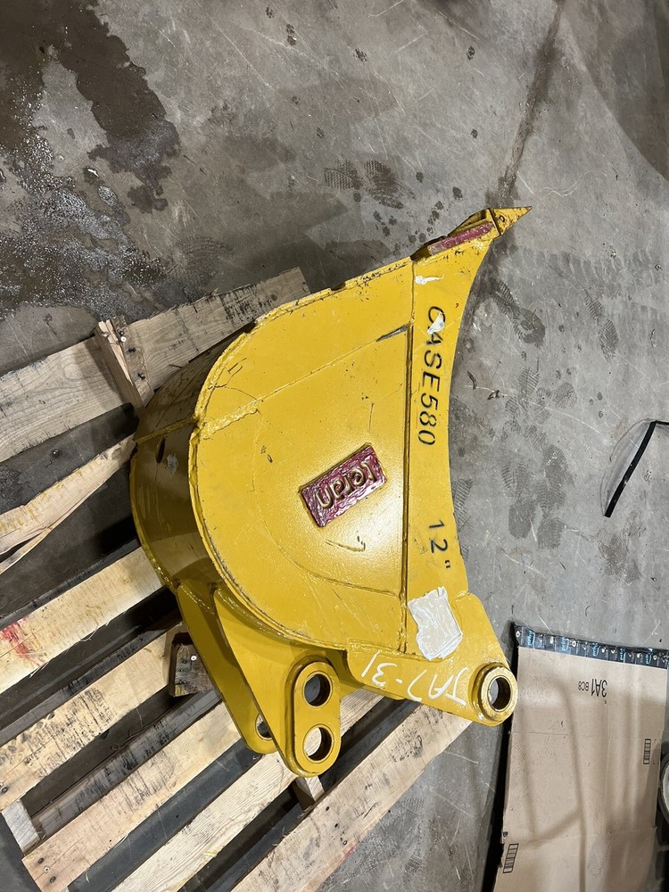 Case 580 12 inch backhoe Tooth bucket new 580N 50 And 55 Mm Pin Size