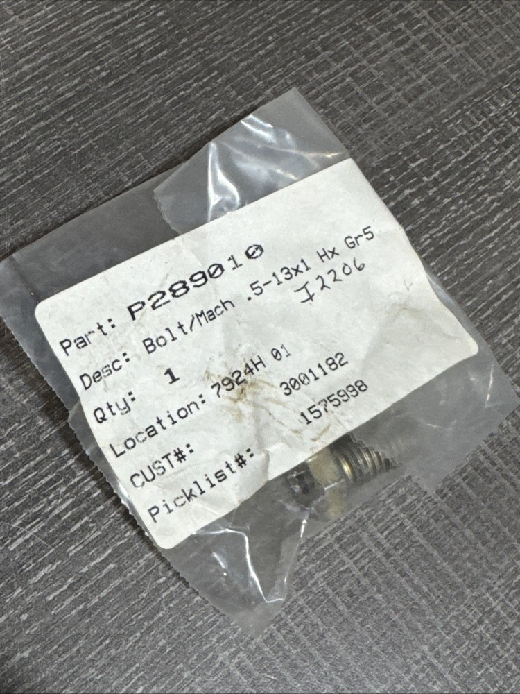 Gehl BOLT 1/2-13 x 1 with ZERK HOLE P289010