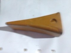 Orange -Yellow Black cat mini excavator tooth size: Serial number 1U3202 