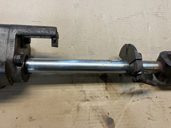 John Deere Tractor implement hydraulic lift R27421R cylinder