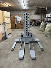Semi-Electric Straddle Loader Self-Lifting Stacker Rough Terrain 2200 LBS 51″H