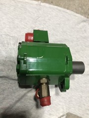 Used John Deere Axle Lube Pump RE170807 9520 Tractor
