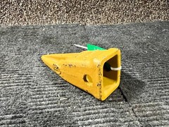 (QTY 5) Romac Bucket Tooth 1U3202T Fits Caterpillar J200 Series Excavator
