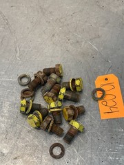 1979 John Deere 950 Tractor Rear Lug Bolts