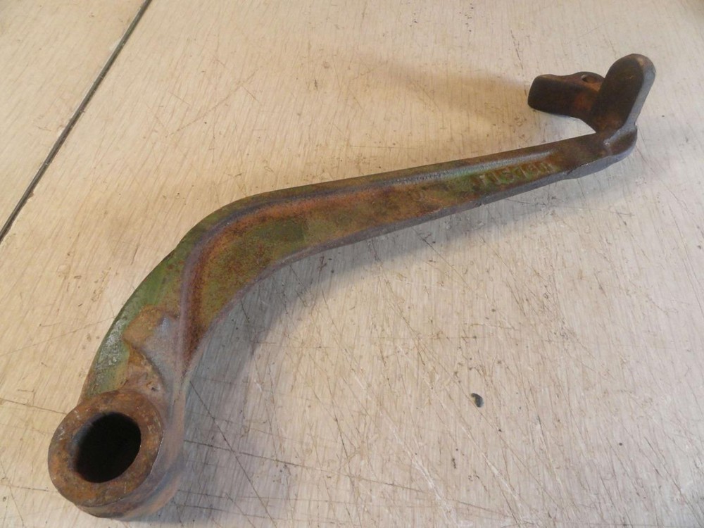 John Deere Standard Right Hand Brake Lever Arm 60 70 620 630 720 730 F1576R