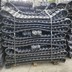 2 Rubber Tracks with 180*72*37mm Size for 1 ton Mini Excavator