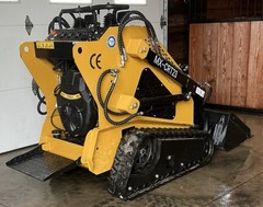 Mini Skid Steer Loader Stand-on AGT MX-CRT23/HP Gas Engine/New