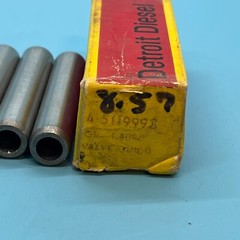 NOS Detroit Diesel 53 & 71 Series Exhaust Valve Guide Set of 4