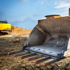 Uimoso Clamp on Debris Pallet Forks to 60″ Bucket 4560 lbs Capacity Heavy Duty