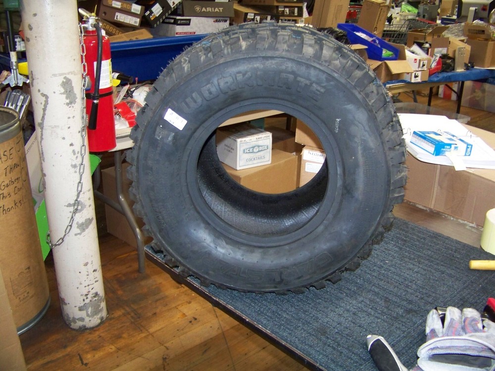 Carlstar Workmate Tire 8 Ply Tubeless 280/60-10 72J 23 x 11.00-10 6P16361