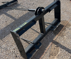 Skidsteer Hay Bale Bail Spear Bucket Attachment Farm Livestock Horse Pony Straw
