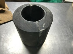 9100625 GENUINE Euclid RUBBER BUSHING QTY of 2 E9100625 GM Terex 81006221