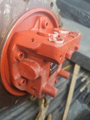 Takeuchi TL12 Final Drive Motor