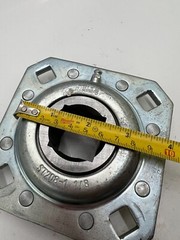 Square Flange Disc Bearing ST208-1 1/8 XMVB