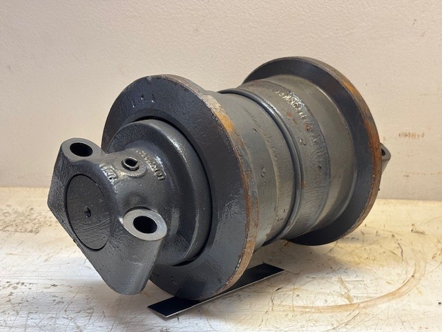 ITM Track Roller Bottom Roller 13-1/4″ Length 8″ Diameter | 1404-10M-01