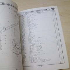 1979 VERSATILE 18 20 FT MODEL 10 PT SWATHER PARTS MANUAL Book catalog list spare