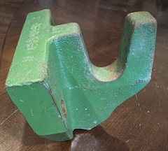 NOS John Deere 4430 Tractor Hydraulic Cylinder Holder, R50935