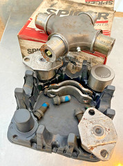 5-677X Dana SPICER *PARTIAL* U-JOINT Cross Bearing International 1696917C91