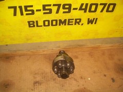 Oliver 77,Super77,770,88,Super88,880 farm tractor Bosch injection pump head NICE