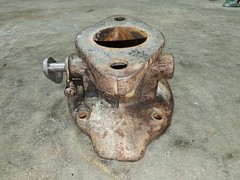 Original Marvel Schebler TSX810 Carburetor for John Deere 2010 – Needs Rebuild