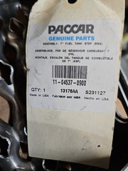 11-04537-0900 Genuine OEM PACCAR Peterbilt Aluminum Fuel Tank STEP 900mm
