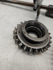 John Deere 4100 4110 G Transaxle Counter Shaft M807662 M807661
