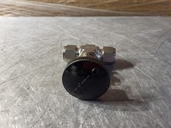 Swagelok 1/2″ Integral Bonnet Needle Valve SS-1RS8