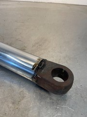 1979 Massey Ferguson 2775 Tractor 3pt Lift Cylinder