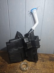 New Windshield Washer Reservoir Tank Bottle for Nissan Altma 2-Door 4-Door 2013-