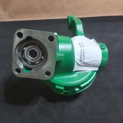 Genuine John Deere MFWD Knuckle RH – LVA19529 / TA32272 – Excellent Condition