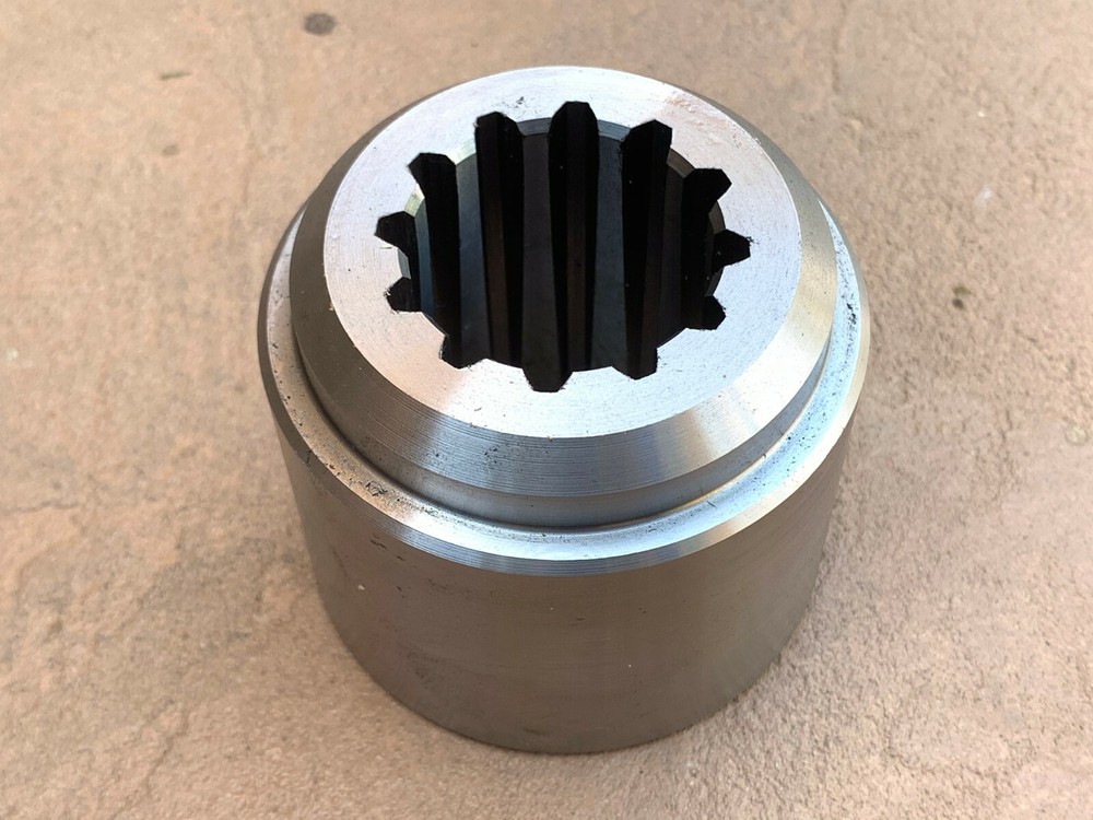 Dirt Dog 12 Spline Stump Jumper Blade Hub for 40HP Rotary Cutter (15-001)