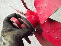 Farmall 560 Diesel D IH Tractor engine motor fan w/ belt drive pulley & mount