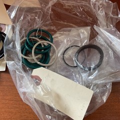 Miscellaneous Pack Of CAT Seals And O-rings, See Pics, New, Free Shipping