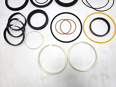 SEAL KIT FOR CYLINDER 21-03094 MACGREGOR ( ITEMS AS PER PHOTO )