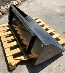 New 66″ Skid Steer/Tractor 5 1/2′ Bucket -Bobcat, Case, Cat, John Deere & others
