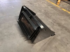 AGT 32 inch Toothless Bucket for Mini Skid Steer Loader Bucket Without Teeth