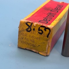 NOS OEM Detroit Diesel Guide Valve Bridge SERIES 71 and 92 5117564 Lot of 4