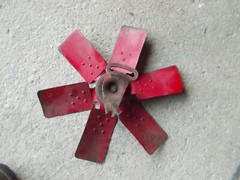 Farmall 560 Diesel D IH Tractor engine motor fan w/ belt drive pulley & mount