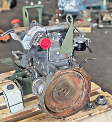 Yanmar 4TNV84T Turbo Diesel Engine 4TNV84 Deere
