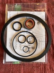 FORD 601,800,801,900,901,2000,4000 TRACTOR EATON POWER STEERING PUMP SEAL KIT