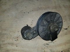 Bobcat 753 Kubota V2203 Fan drive Mount Idler arm + pulley 6662997, 6725212