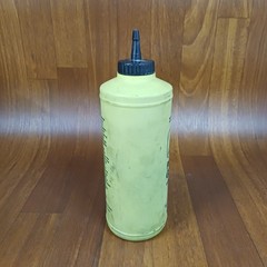Vintage John Deere Powdered Graphite 1 Pound Can Bottle B33379